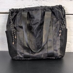 Live Well Active Black Camo Tote Bag Drawstring Gym Shoulder Bag Mesh Pockets